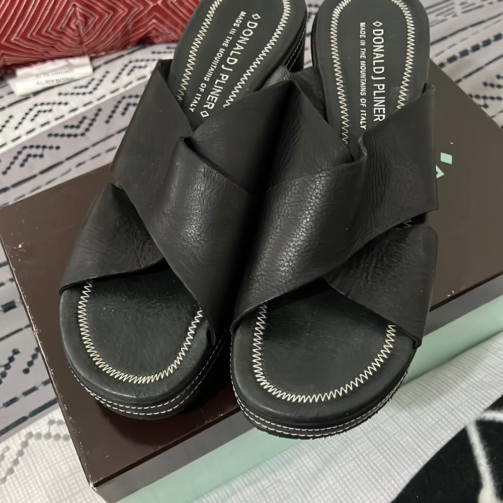 100% leather slides